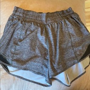 Lululemon lemon size 8 grey shorts